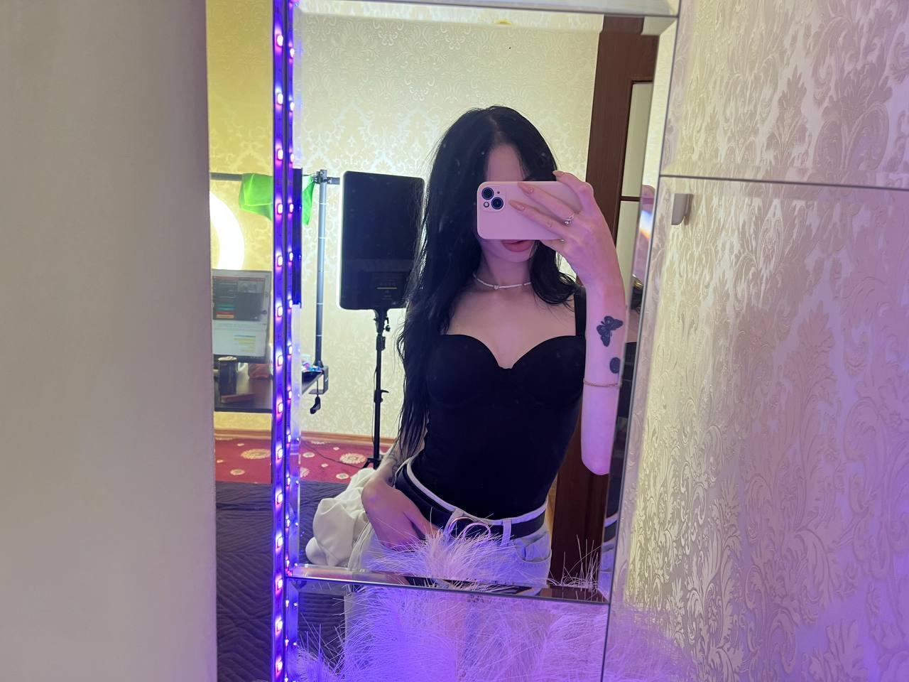 Image of cam model SamantaBredShow from XloveCam