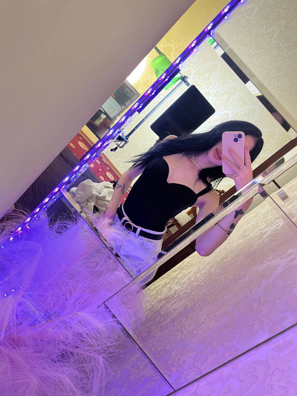 Image of cam model SamantaBredShow from XloveCam
