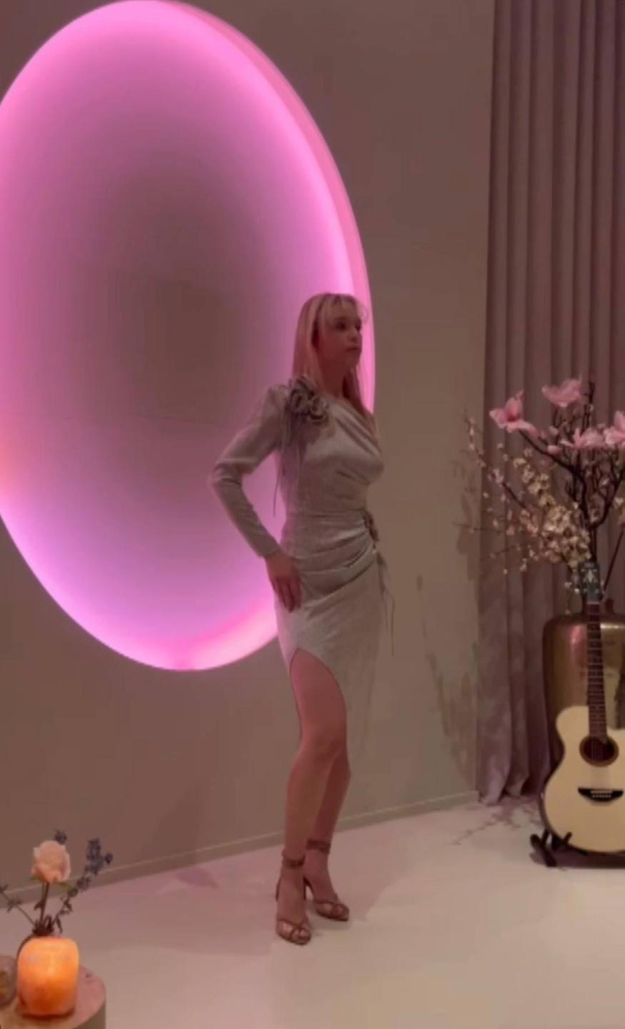 Image of cam model DonitaDunn from XloveCam