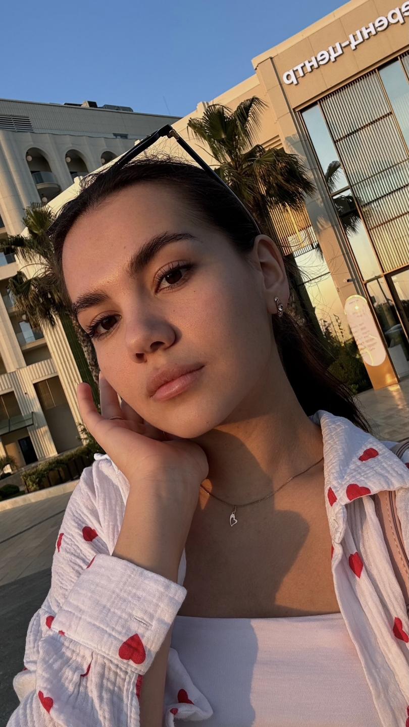 Image of cam model SantinaSchaumberg from XloveCam