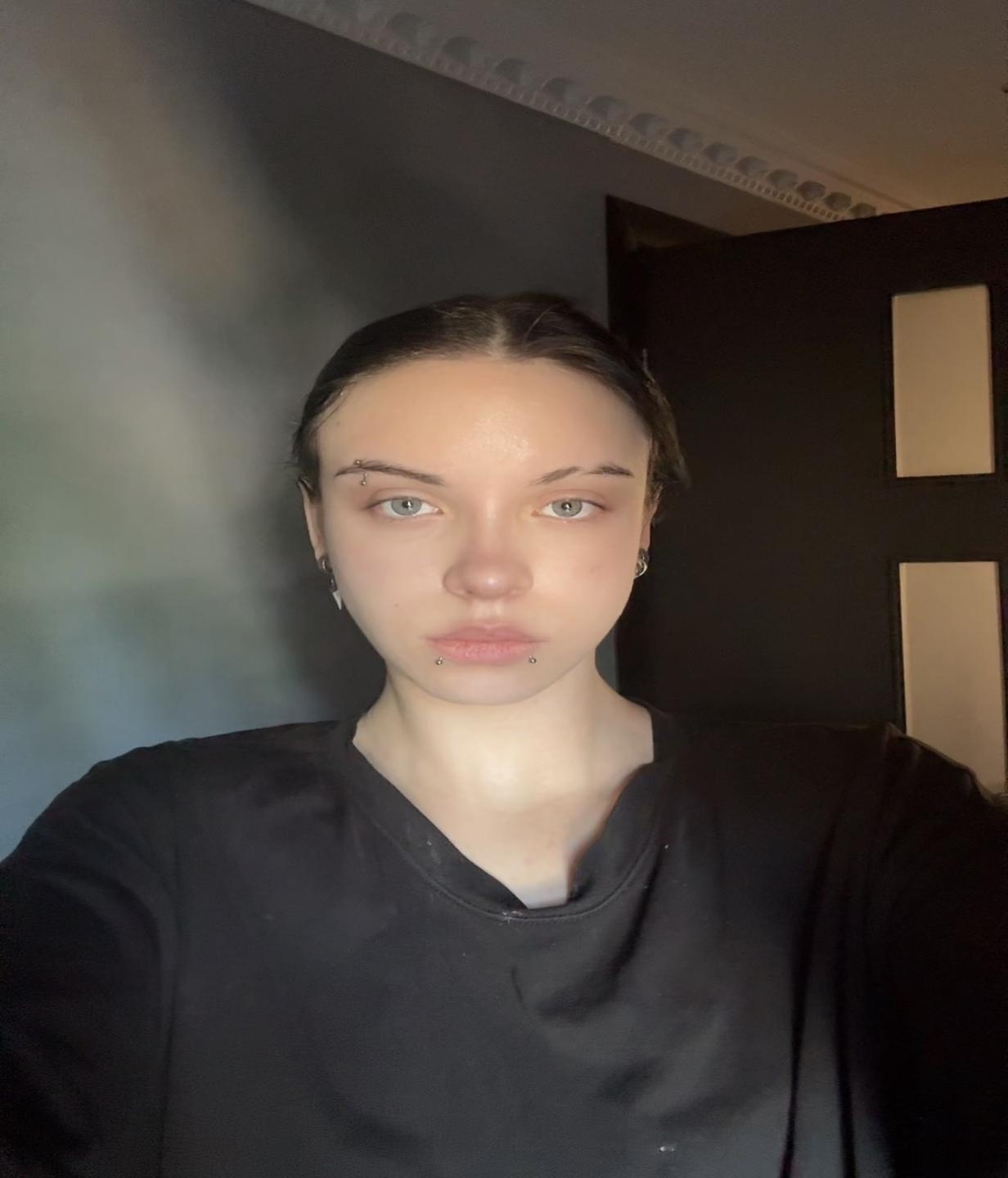 Image of cam model RosendaLazcano from XloveCam