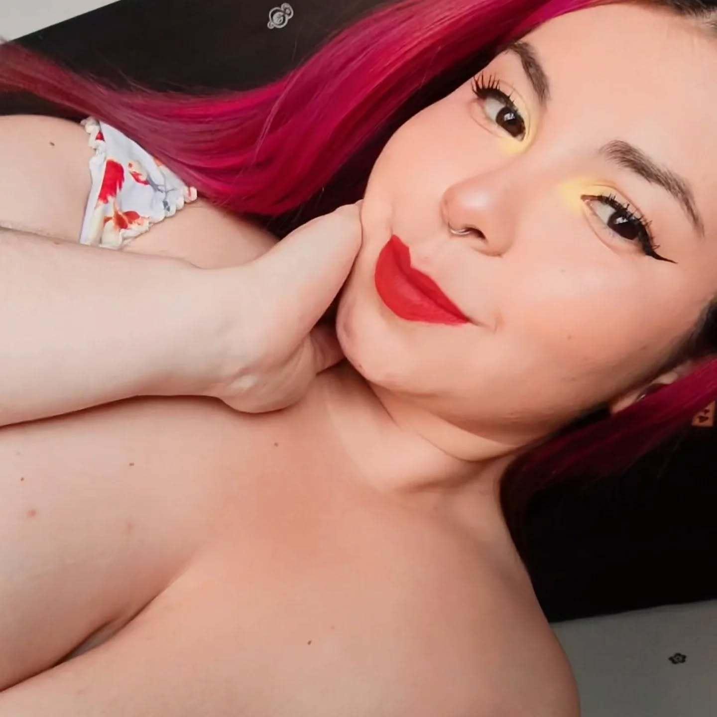 Image of cam model Hada69 from XloveCam