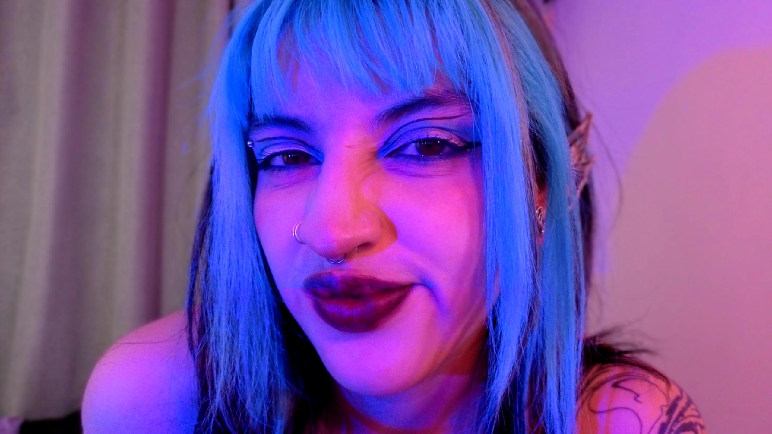 Image of cam model CatBleu from XloveCam