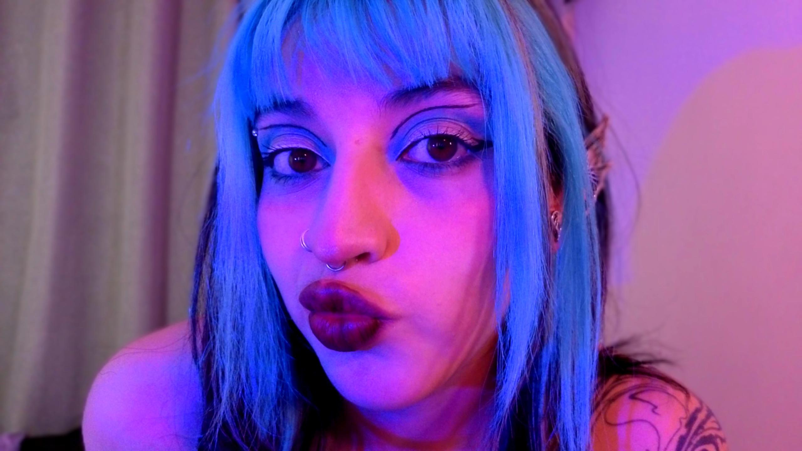 Image of cam model CatBleu from XloveCam