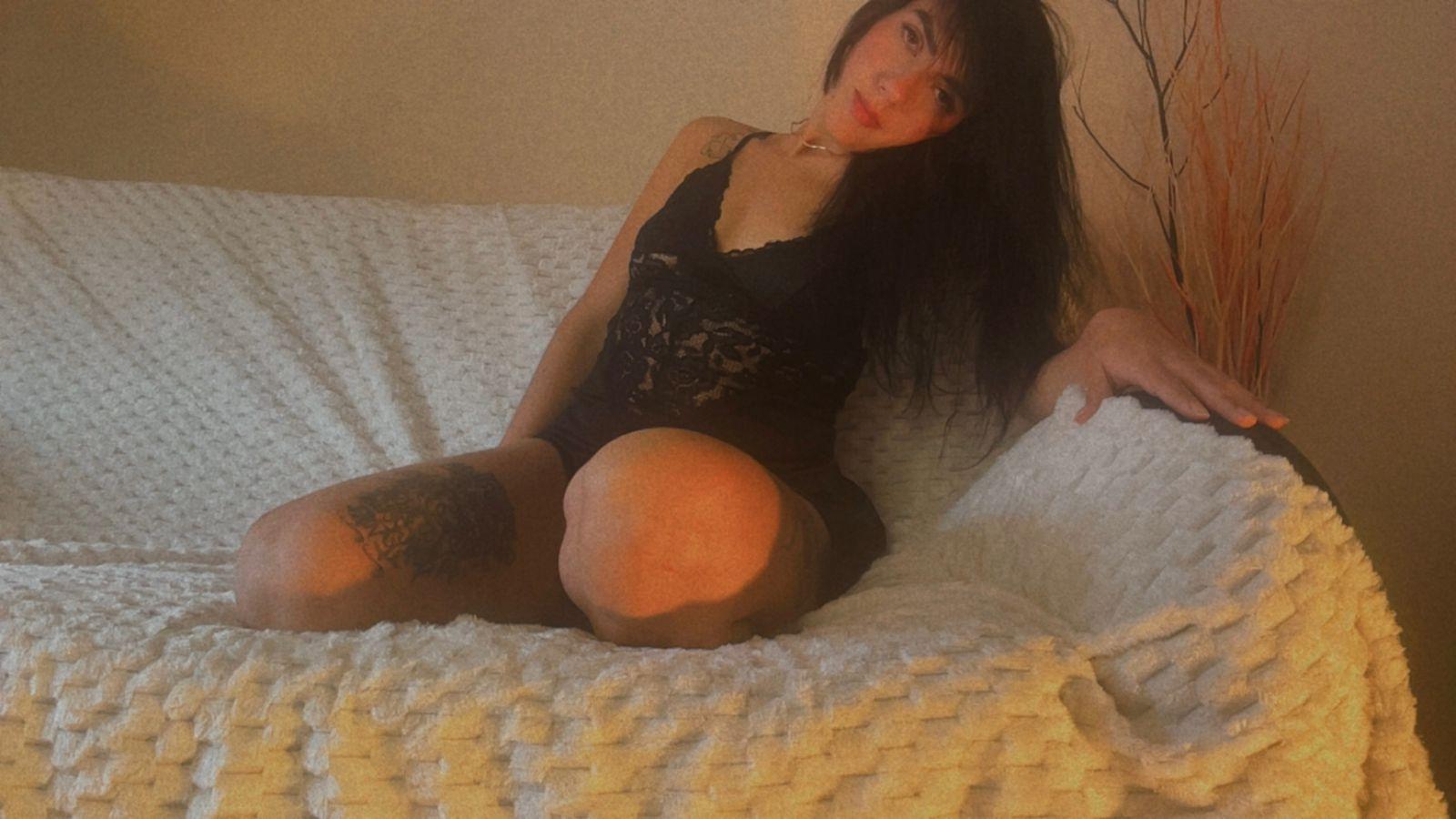 Image of cam model DominatrixMelissa from XloveCam