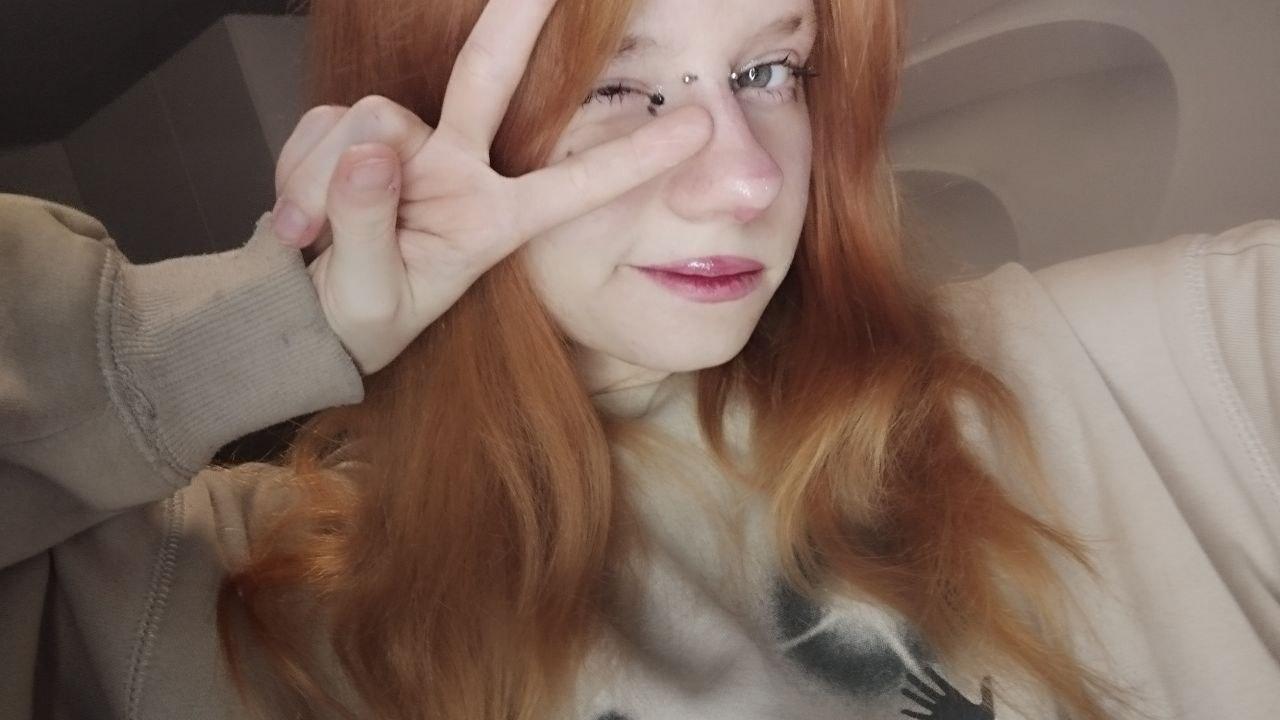 Image of cam model JamieLathrum from XloveCam