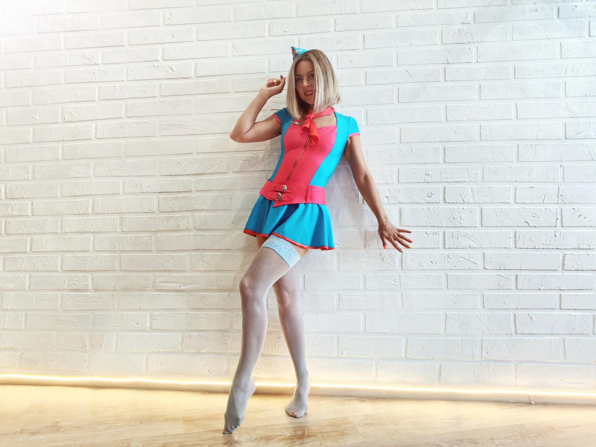 Image of cam model IceMaya from XloveCam
