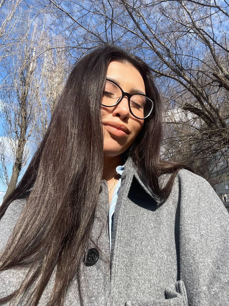 Image of cam model NecoleArciniega from XloveCam