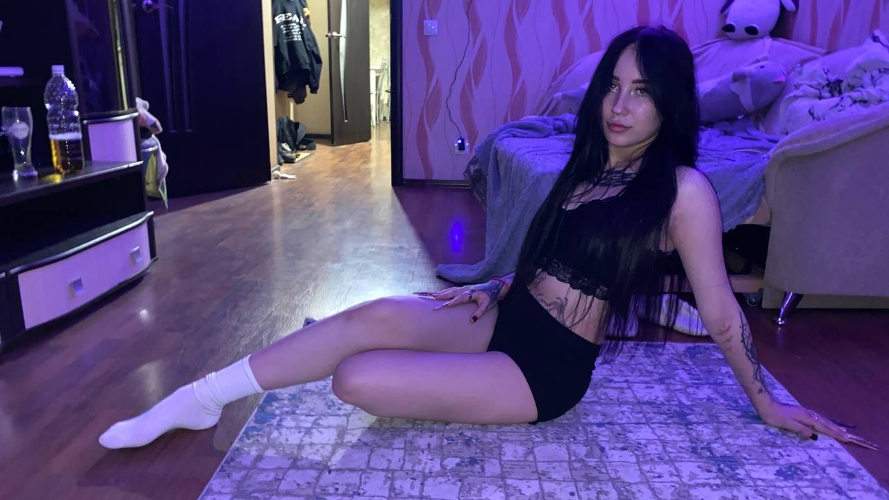 Image of cam model RosemarySchwall from XloveCam