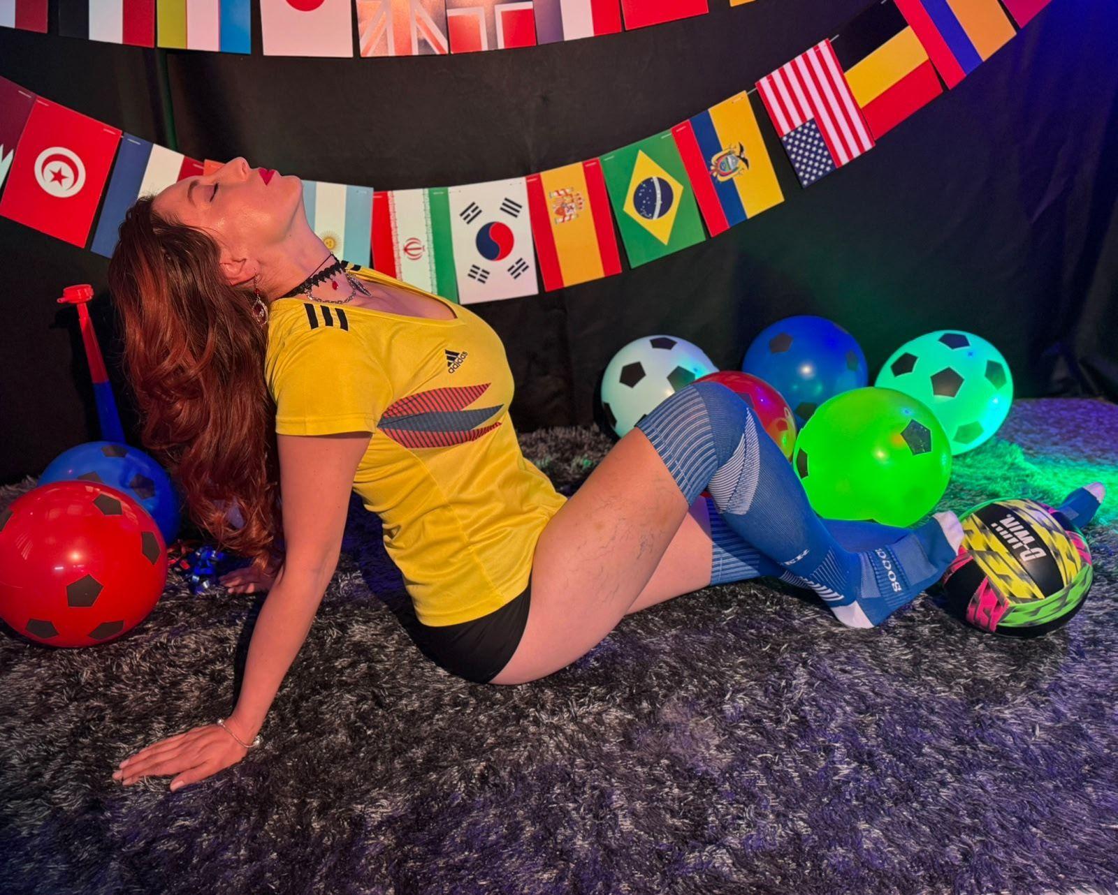 Image of cam model QueenScarletSecret from XloveCam