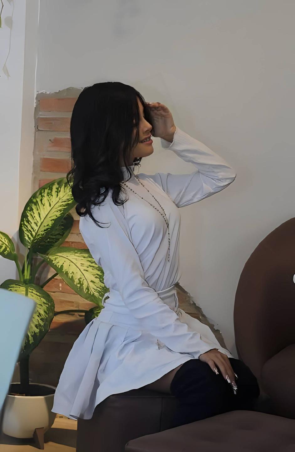 Image of cam model MilyLiams from XloveCam