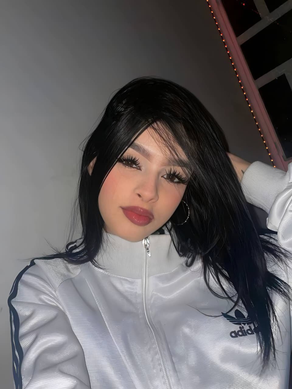 Image of cam model MilyLiams from XloveCam