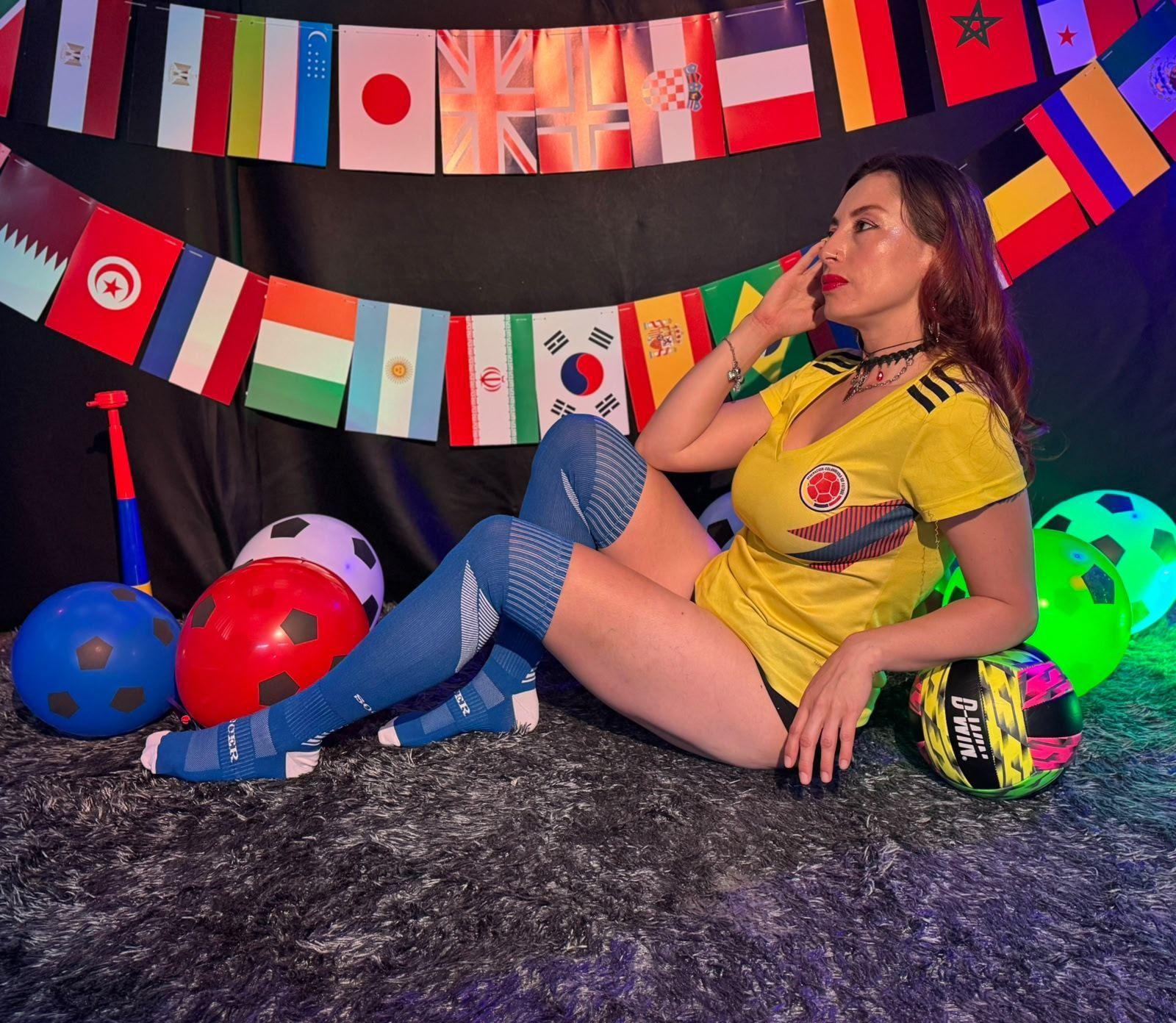 Image of cam model QueenScarletSecret from XloveCam