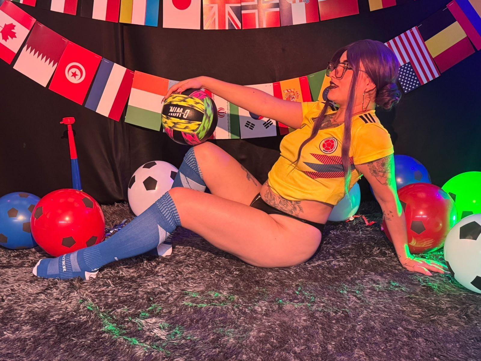 Image of cam model LilithDark69 from XloveCam