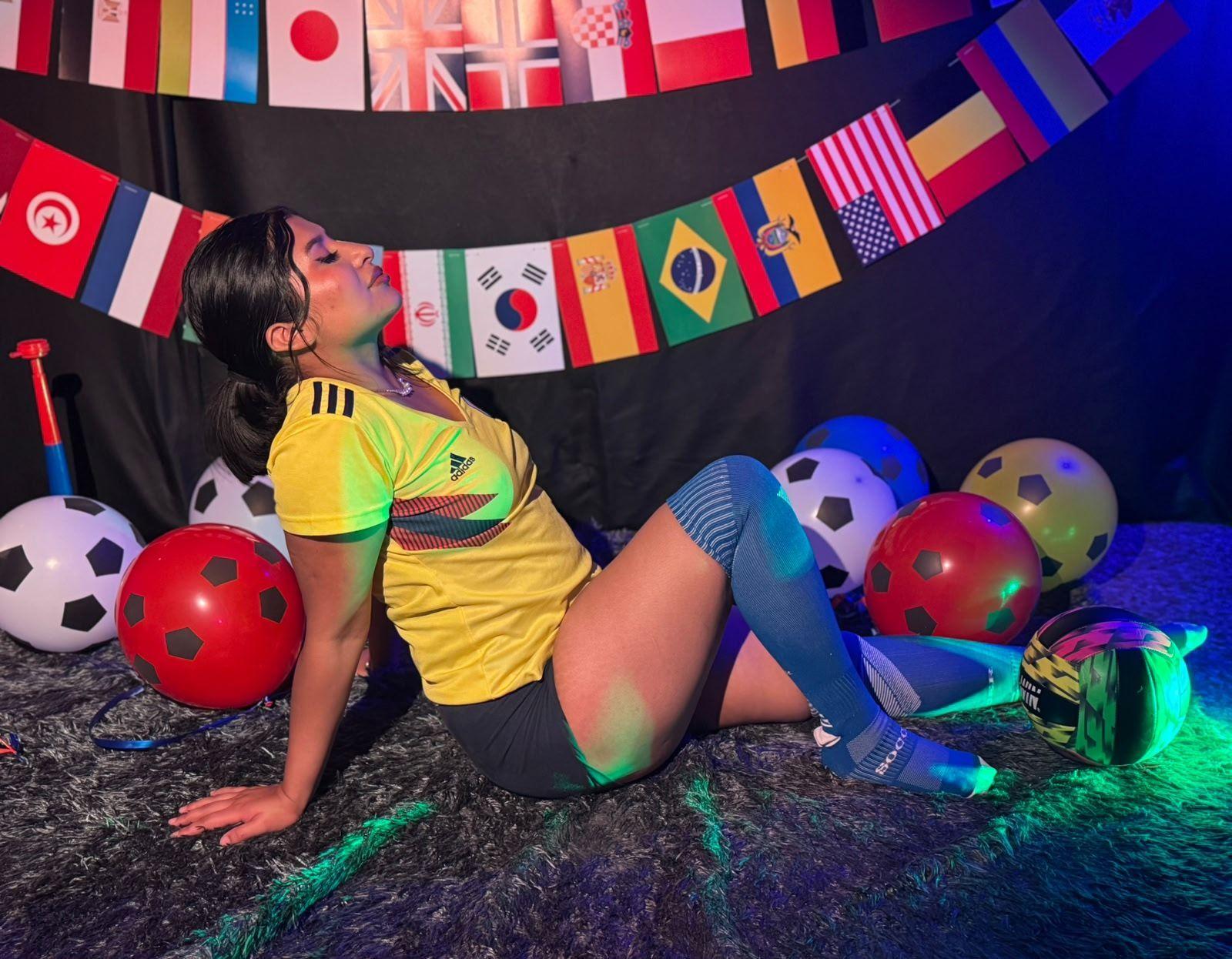 Image of cam model ZarayWhitMoreLove from XloveCam