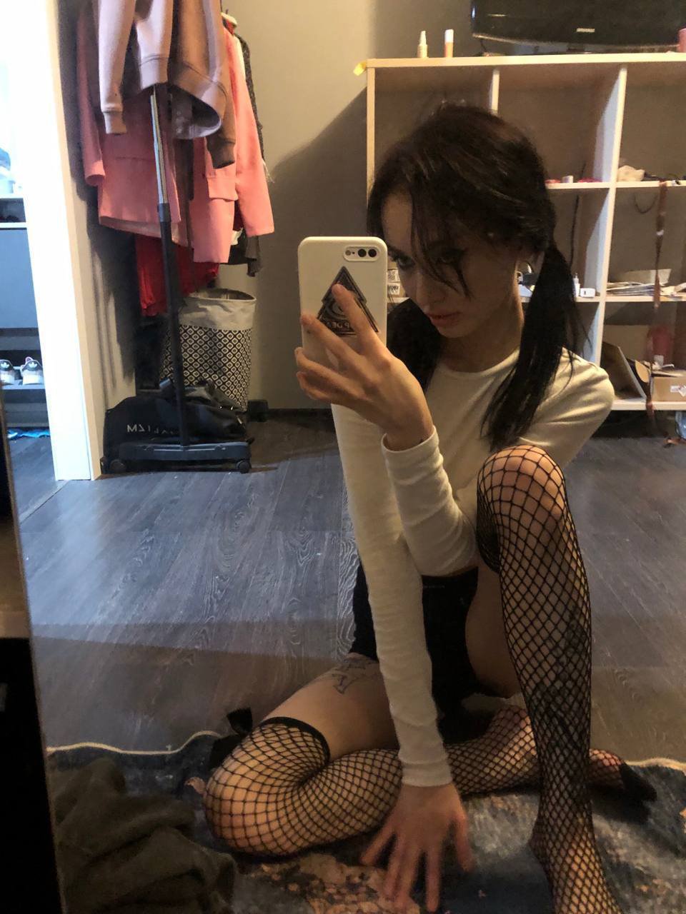 Image of cam model SakuraBloom from XloveCam