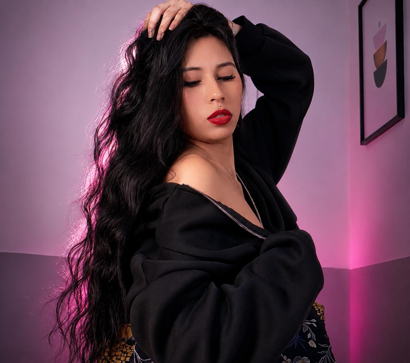 Image of cam model LilaaGrace from XloveCam