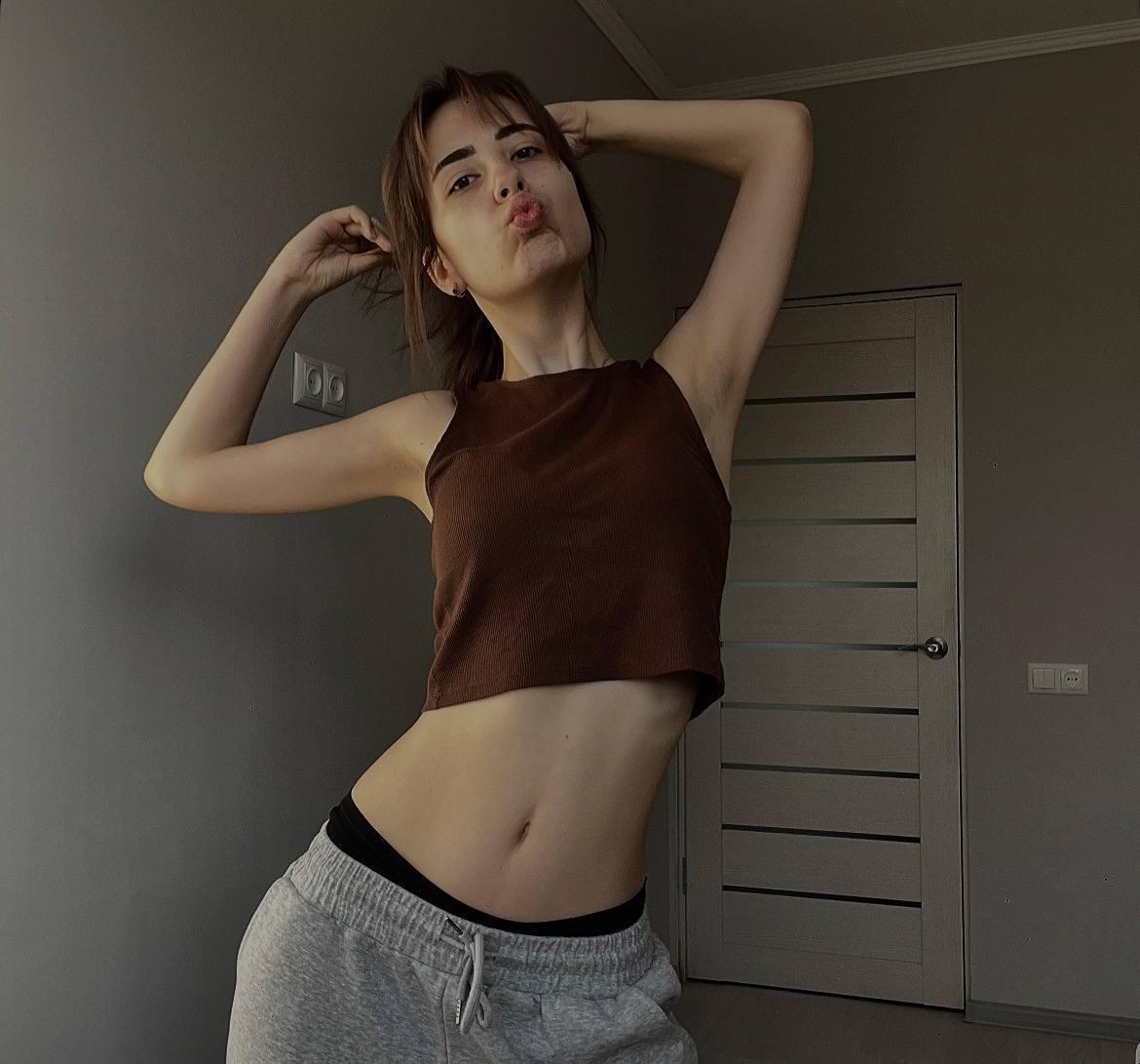 Image of cam model ToraStambaugh from XloveCam