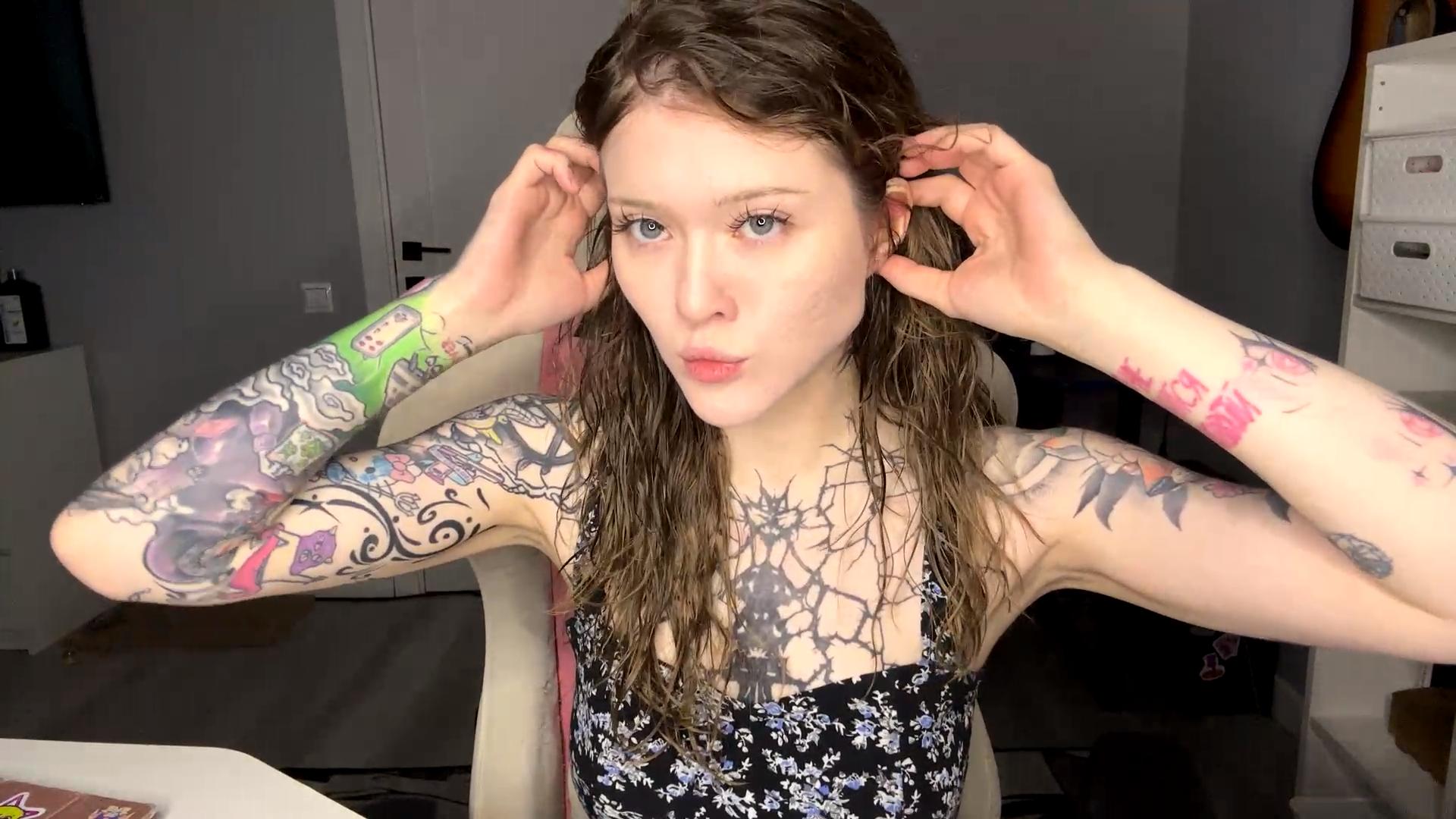Image of cam model MeliaRinaldo from XloveCam
