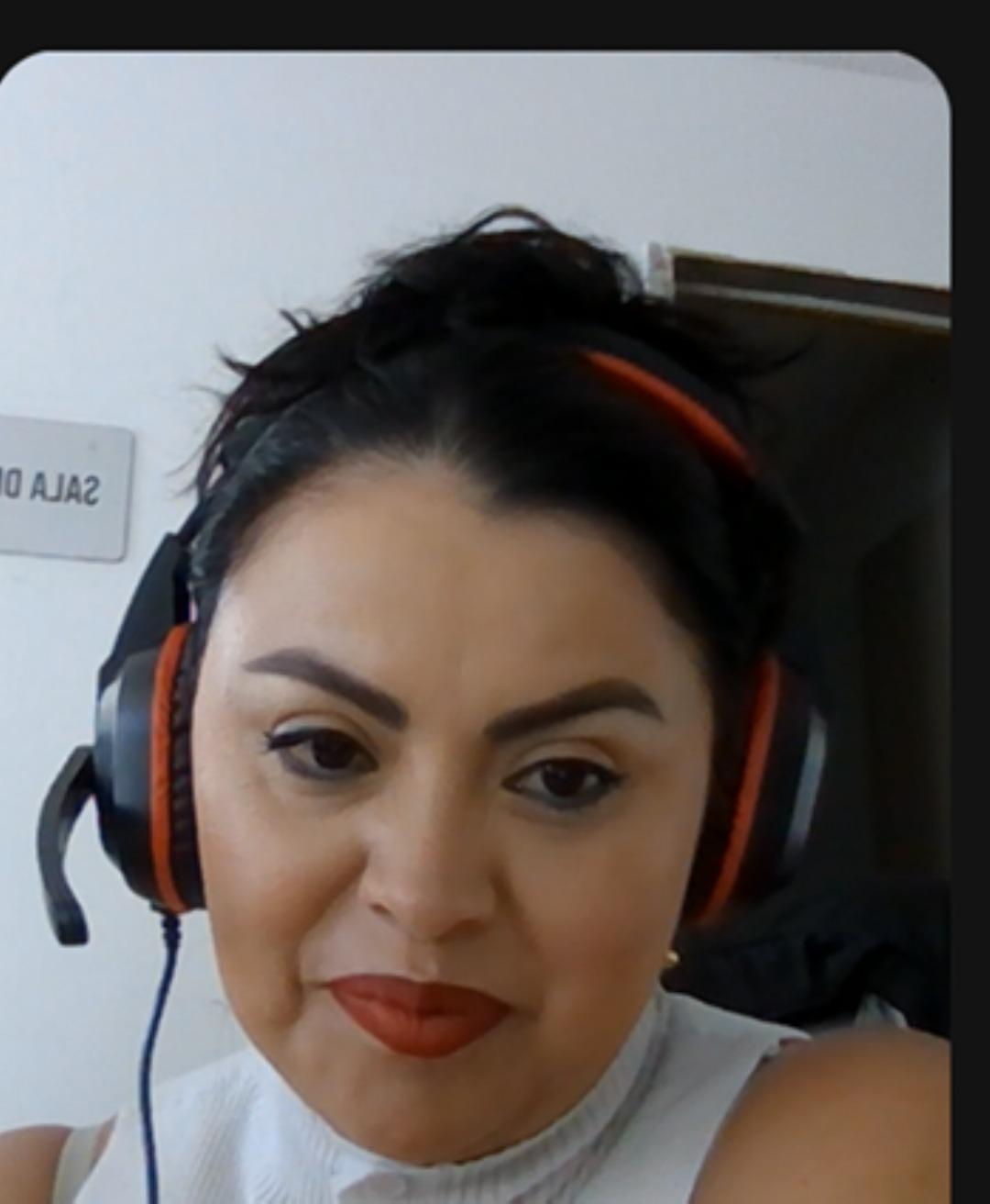 Image of cam model CharlotteDevereaux from XloveCam