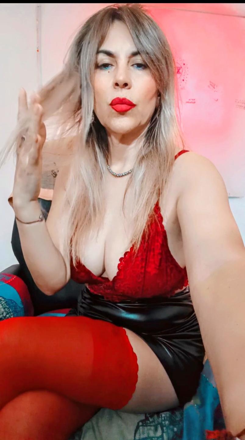 Image of cam model Maytena from XloveCam