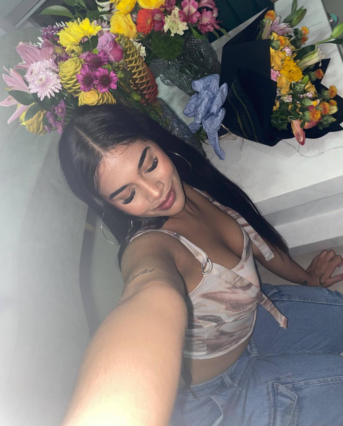 Image of cam model IsisFerrer from XloveCam