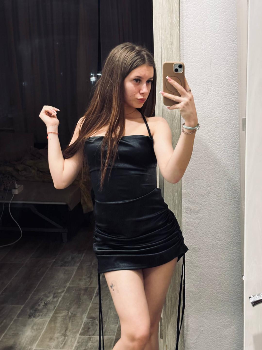Image of cam model KimberlyZampieri from XloveCam
