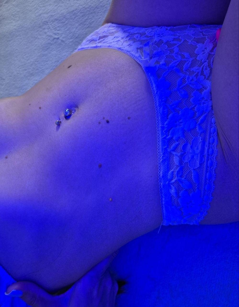 Image of cam model TenerliRize from XloveCam