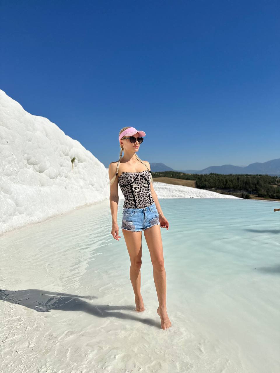 Image of cam model MyrtaParihar from XloveCam