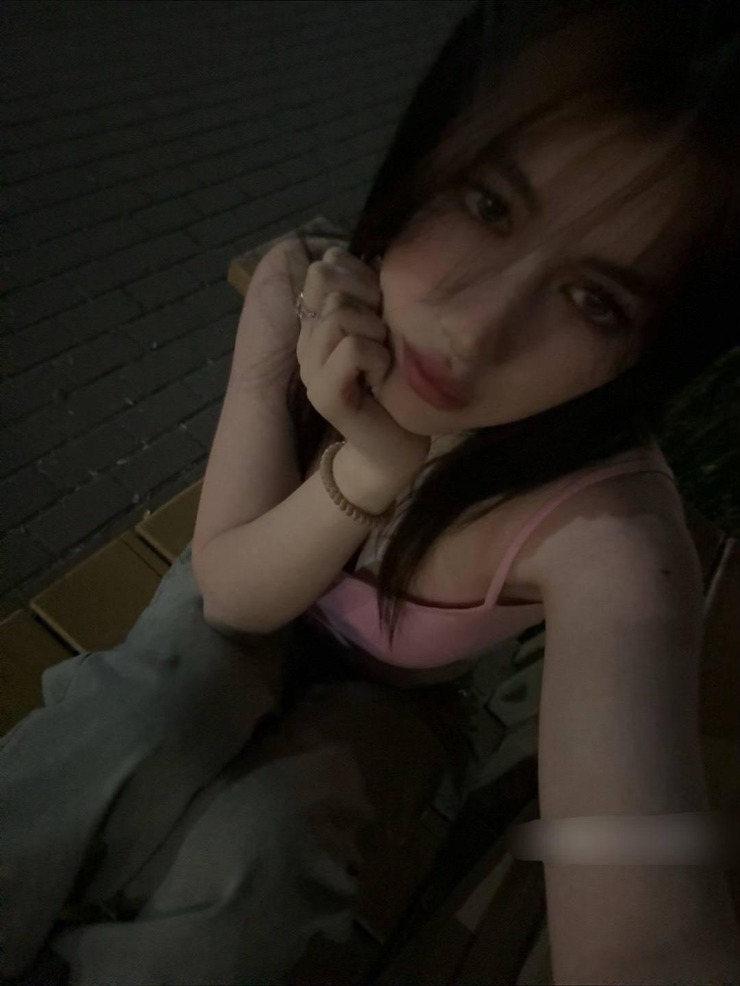 Image of cam model VersieUthe from XloveCam