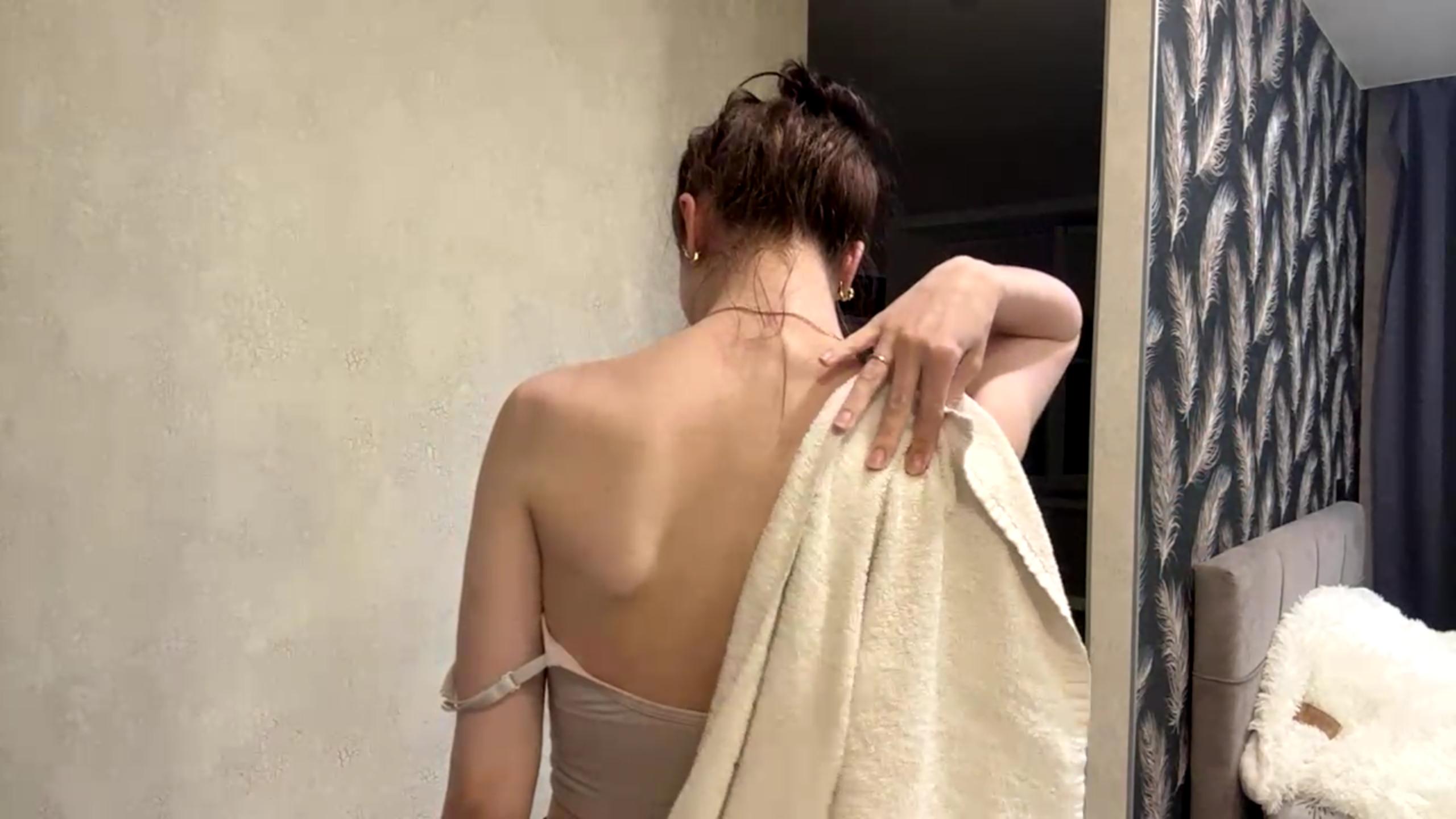 Image of cam model AureaVandale from XloveCam