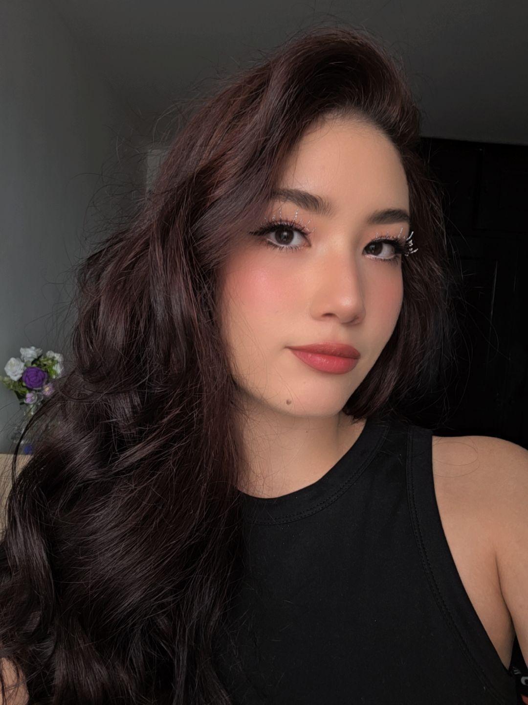 Image of cam model StarDustt from XloveCam
