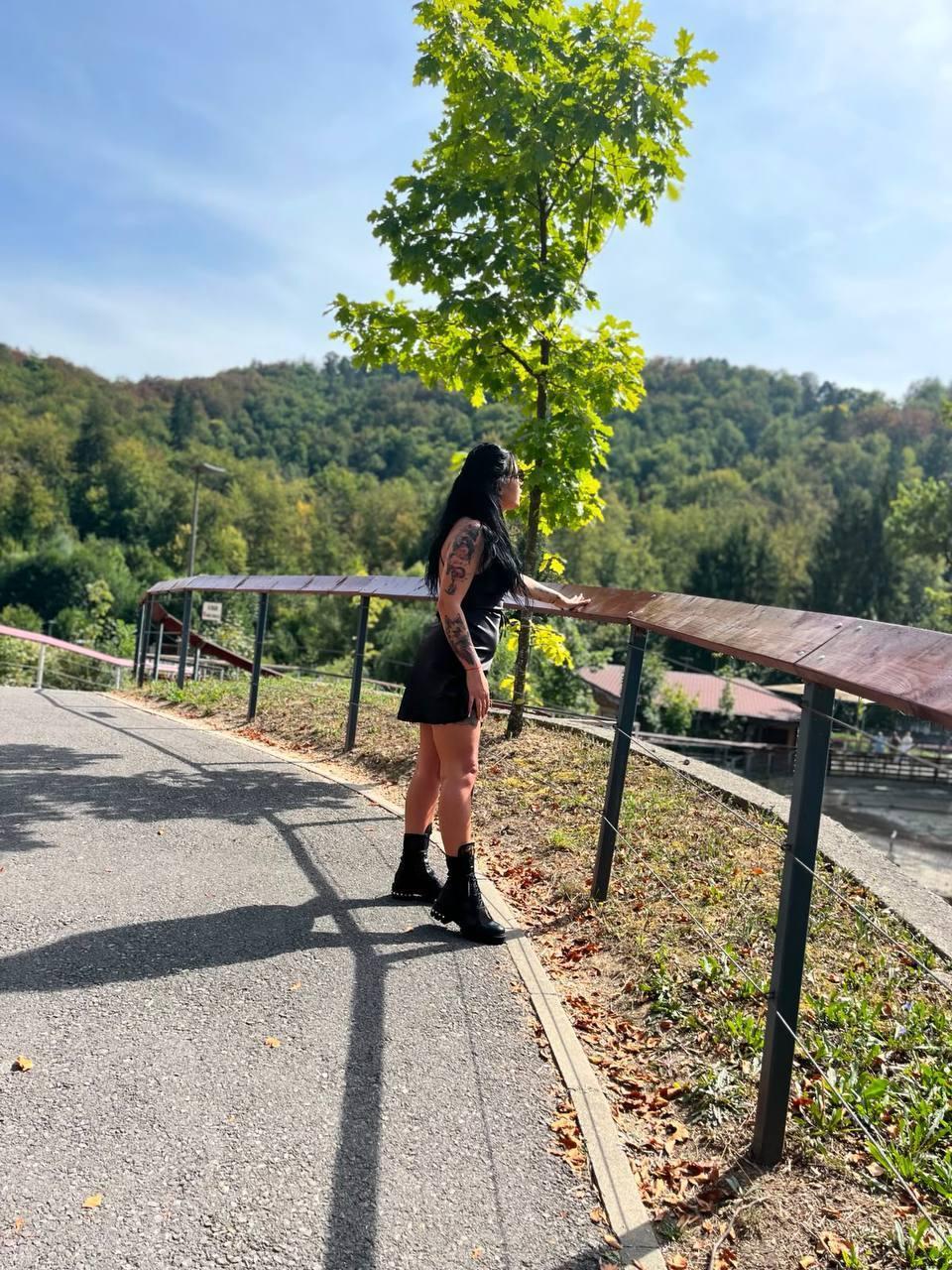 Image of cam model LaylaCruz from XloveCam