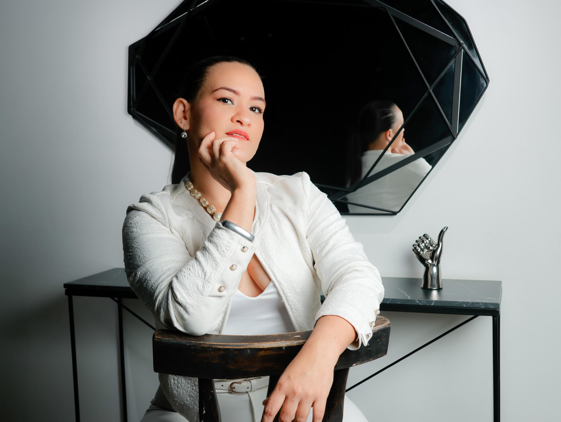 Image of cam model IsabelCarson from XloveCam