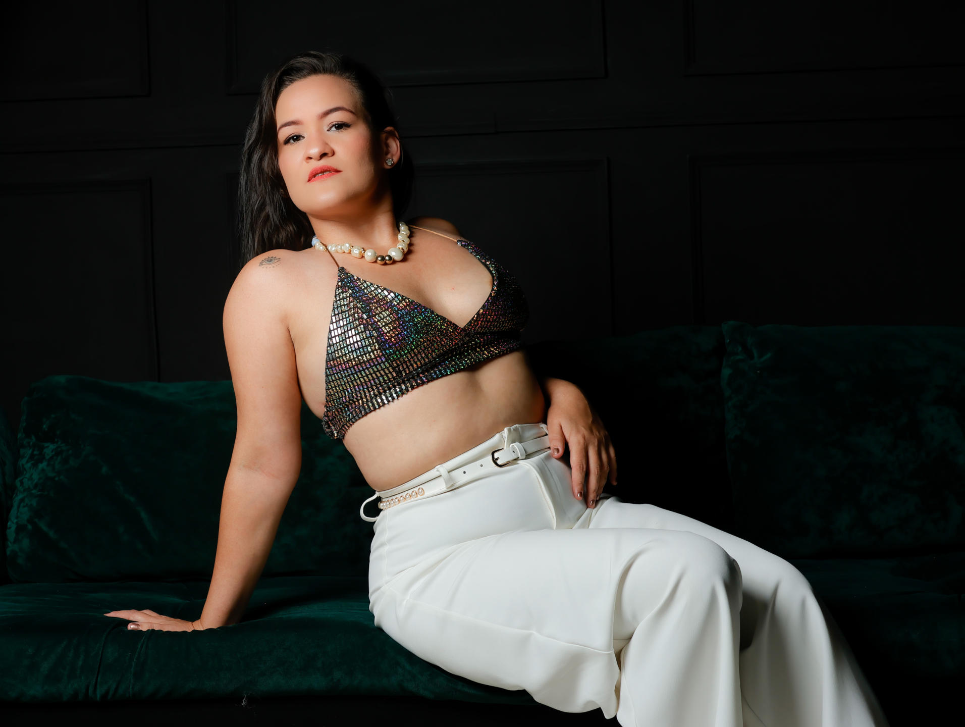 Image of cam model IsabelCarson from XloveCam
