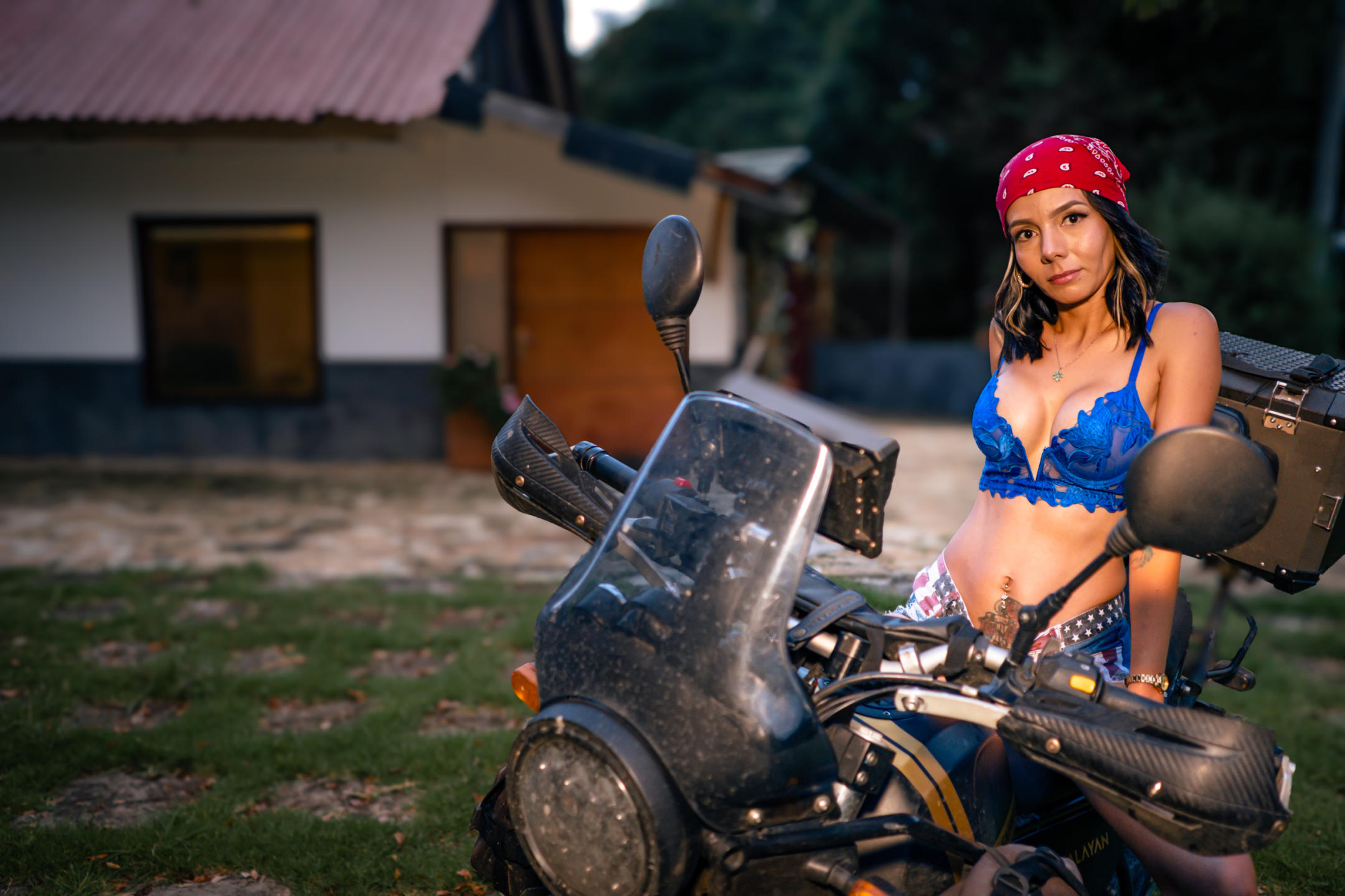 Image of cam model EvelinLuna from XloveCam