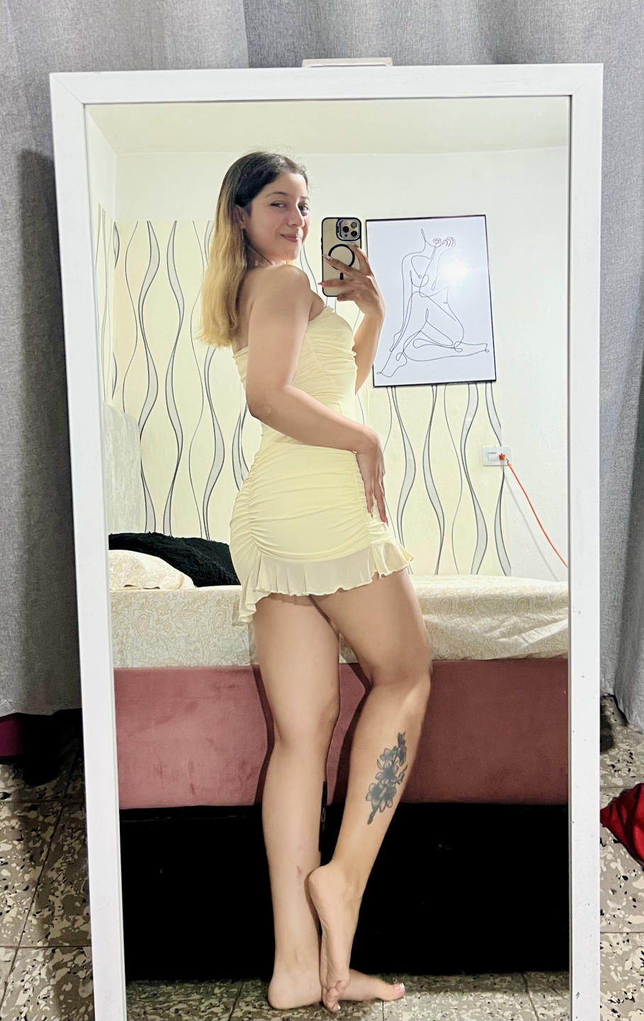 Image of cam model LucyWalker from XloveCam