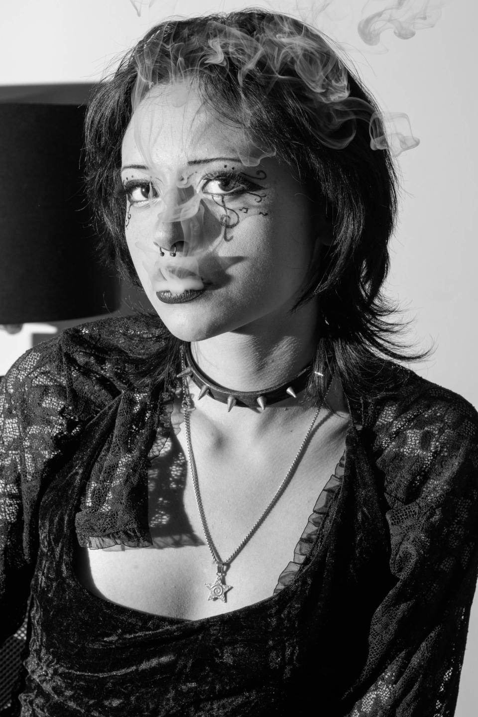 Image of cam model ViolettClay from XloveCam