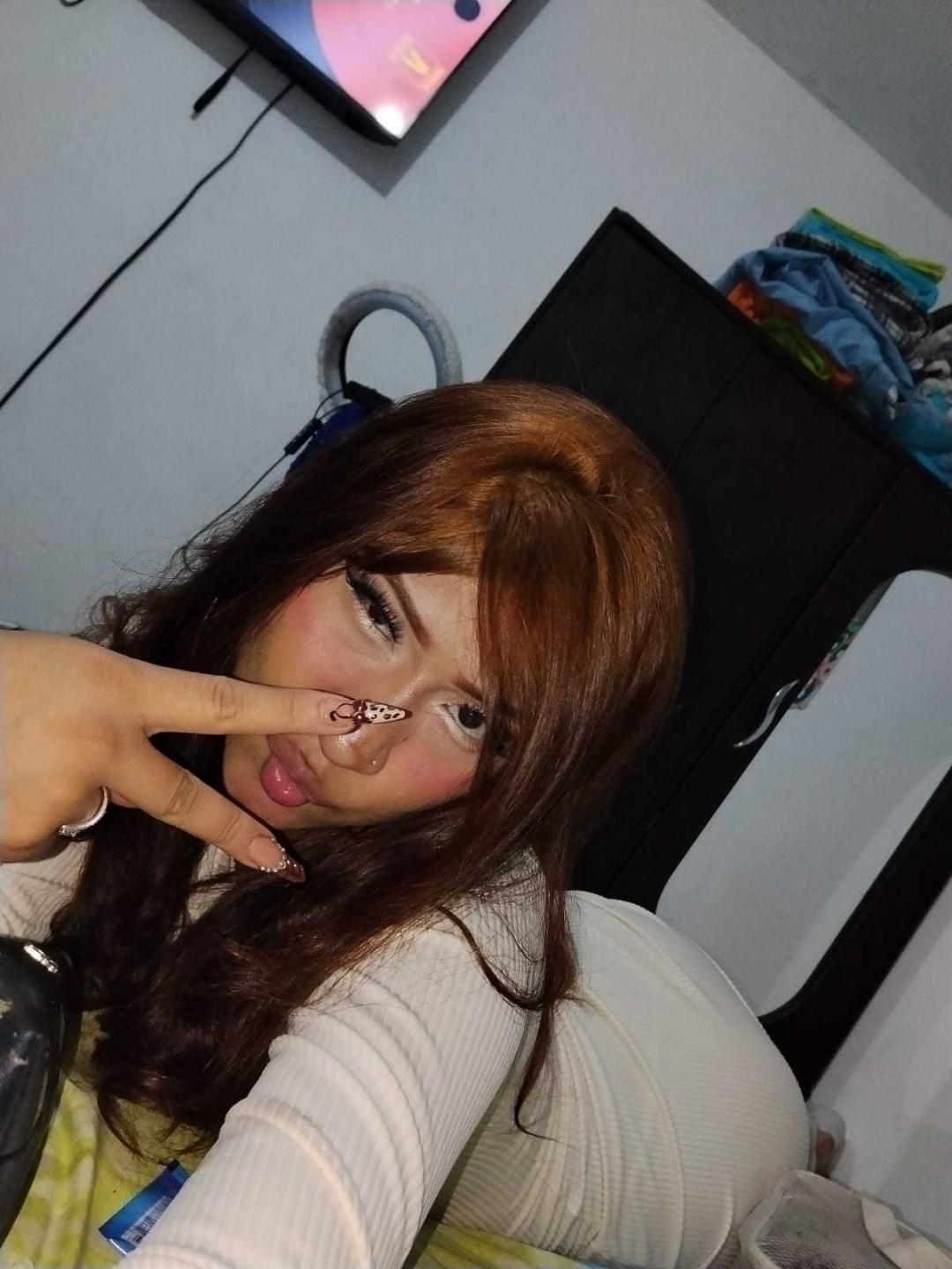 Image of cam model BonnieBodn (DaniaBlack) from XloveCam