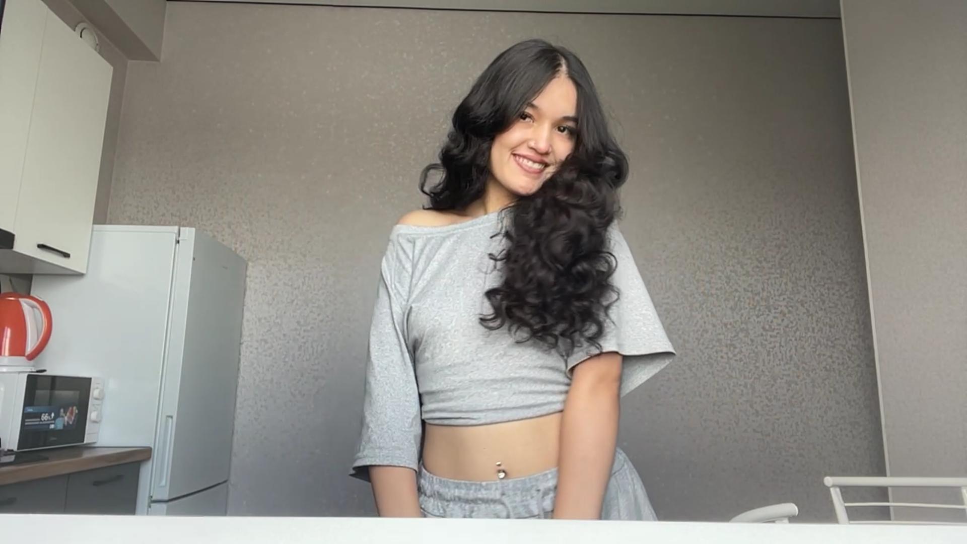Image of cam model MeaghanGrigalonis from XloveCam