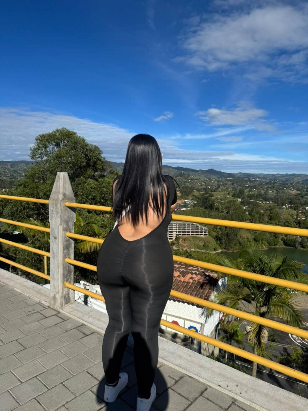 Image of cam model RashaelBig from XloveCam