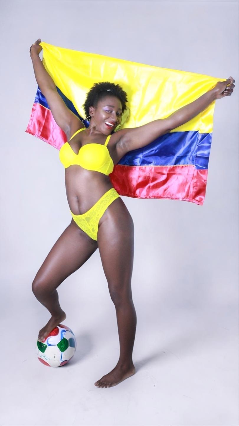Image of cam model NahomyHawk from XloveCam
