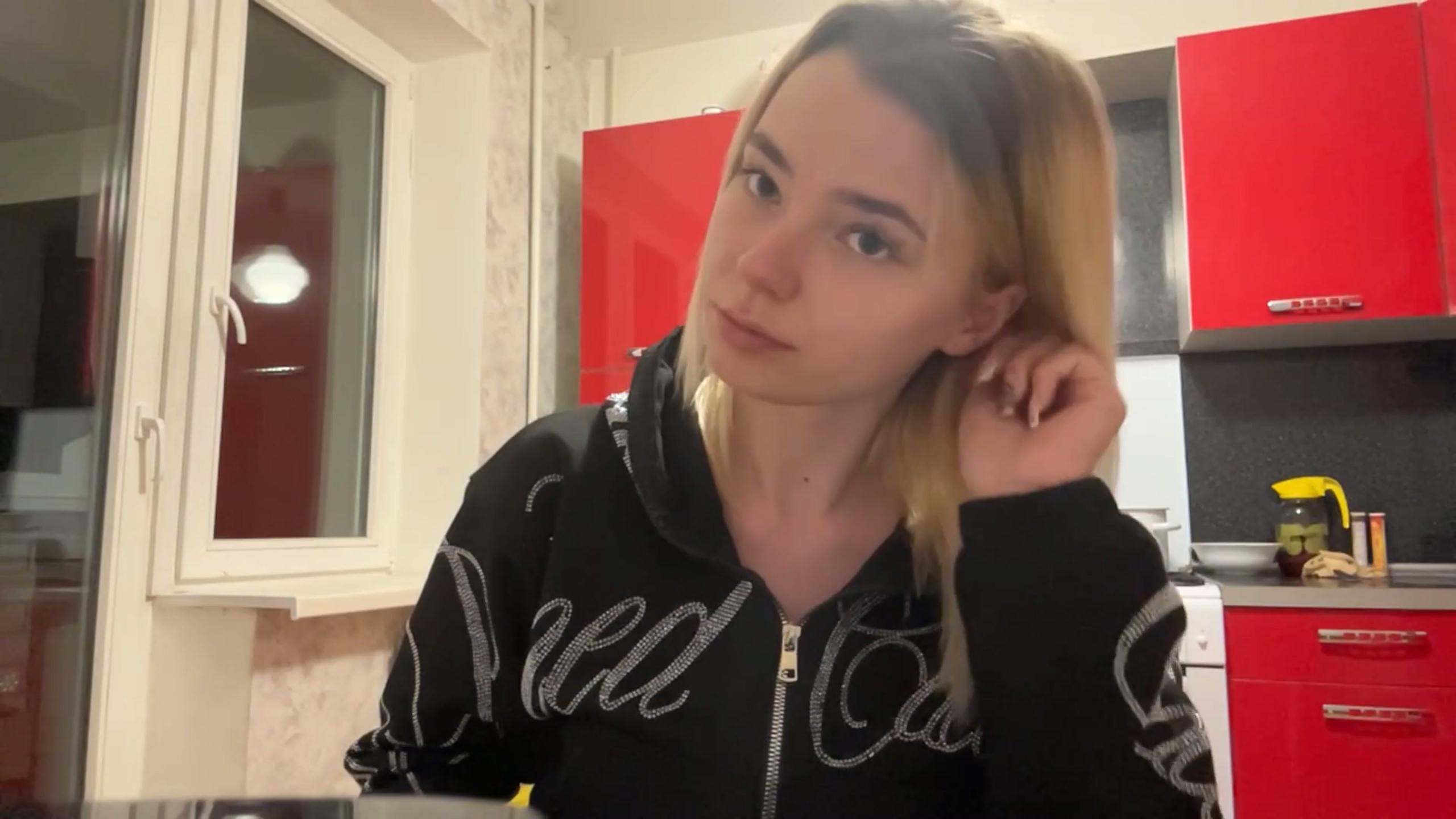 Image of cam model AdrieneDegennaro from XloveCam