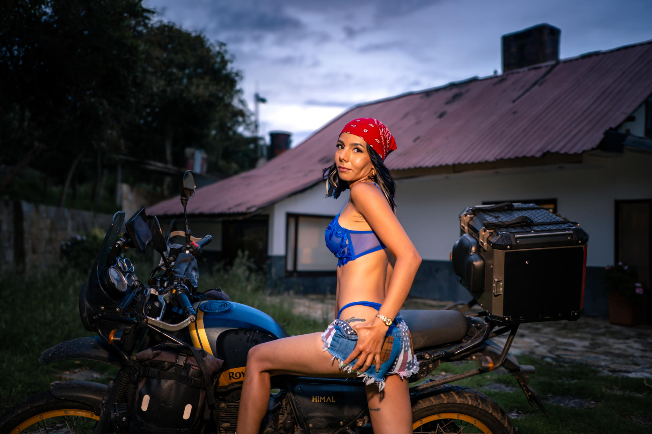 Image of cam model EvelinLuna from XloveCam