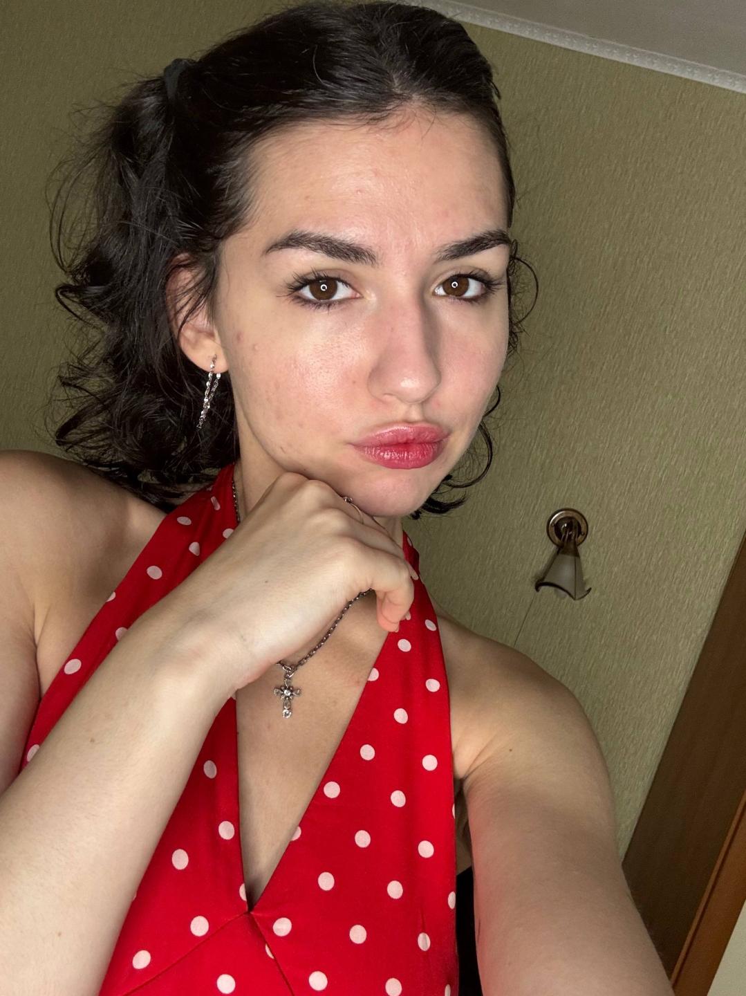 Image of cam model CristieTarvin from XloveCam