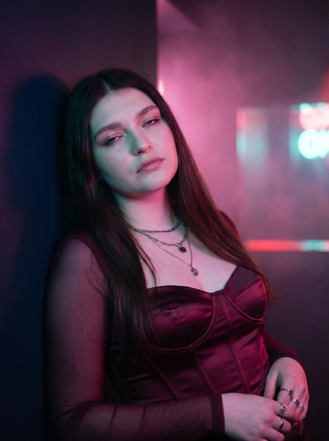 Image of cam model ElenoreHarajly from XloveCam