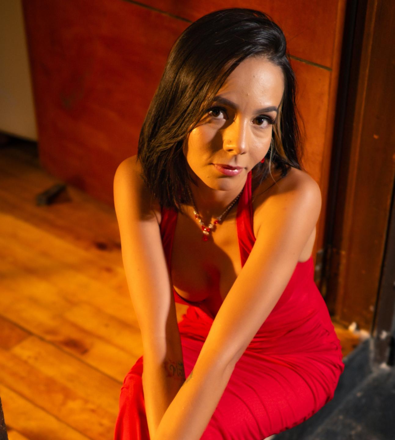 Image of cam model EvelinLuna from XloveCam