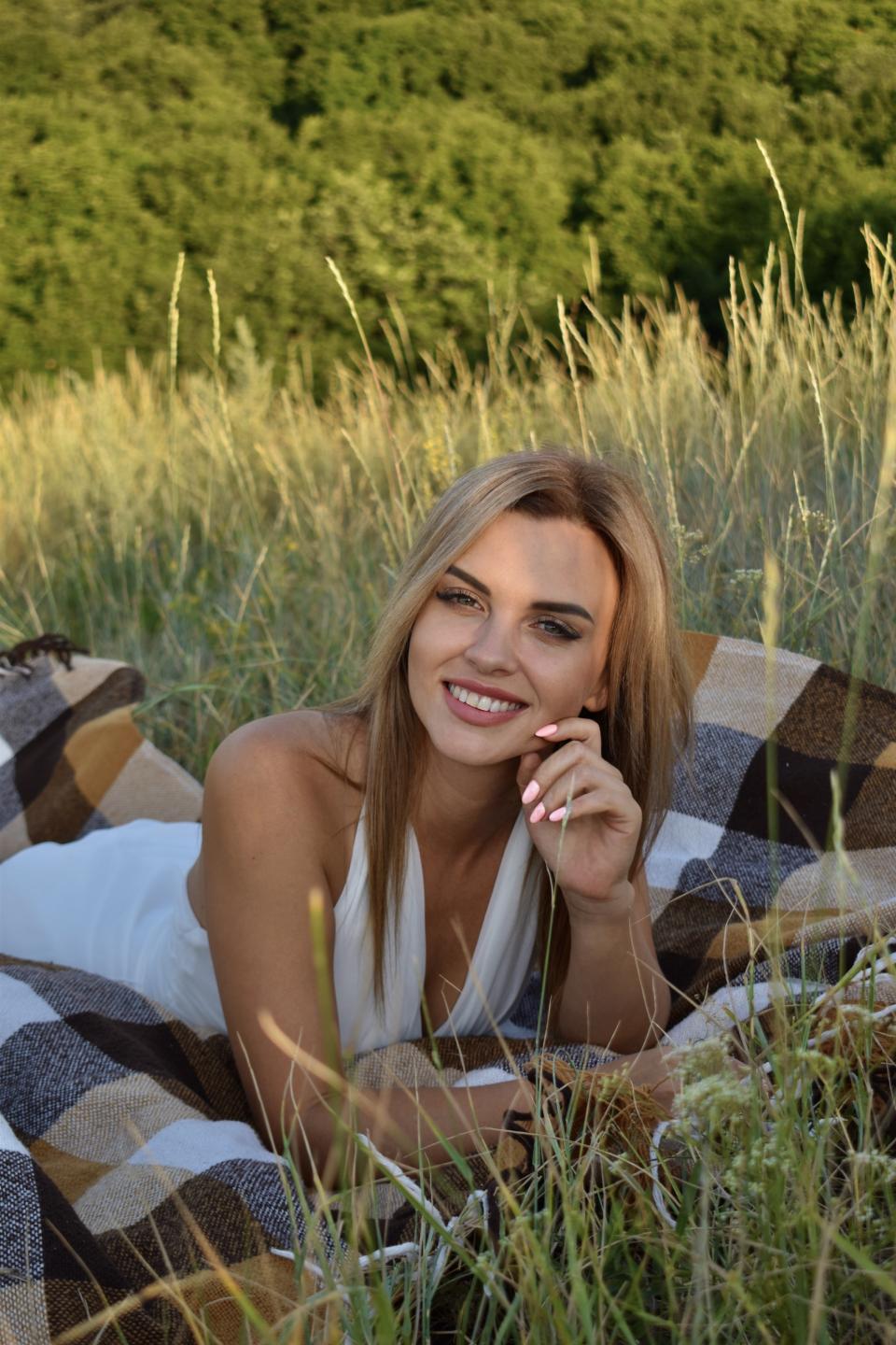 Image of cam model LunaFlinn from XloveCam
