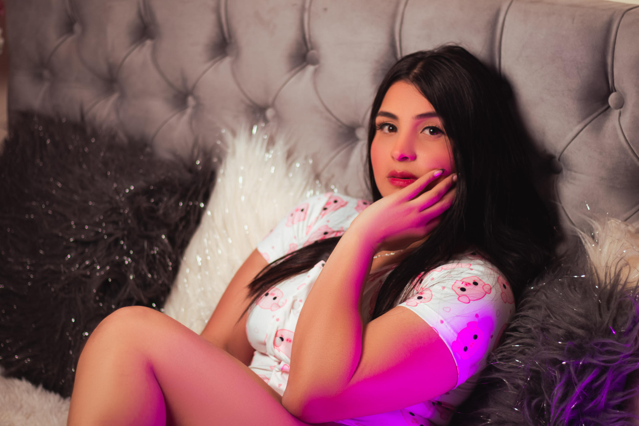 Image of cam model SaraWestt from XloveCam