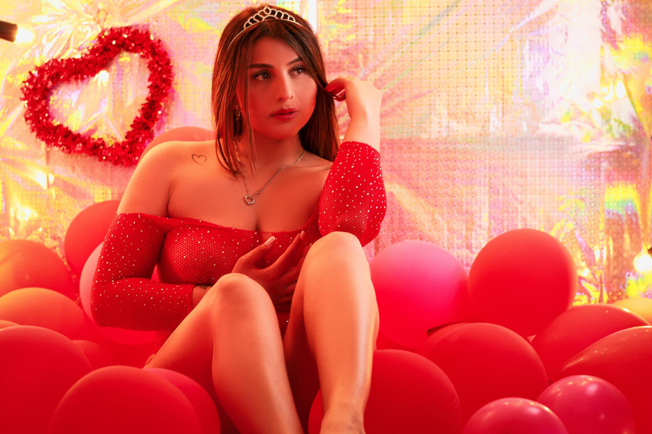 Image of cam model SaraWestt from XloveCam